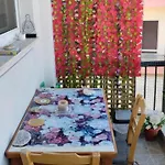 - Sleeps 4 & Free Parking Apartment Chania (Crete)
