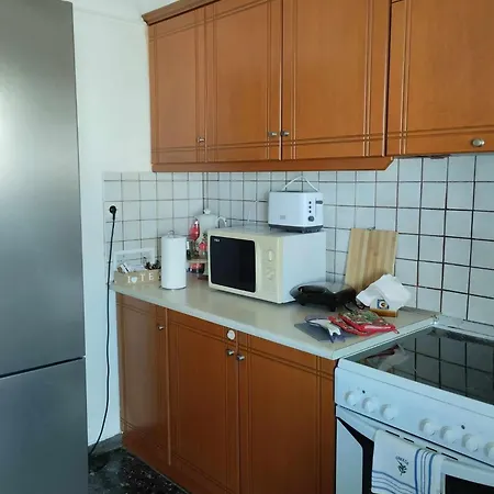 - Sleeps 4 & Free Parking Ханья