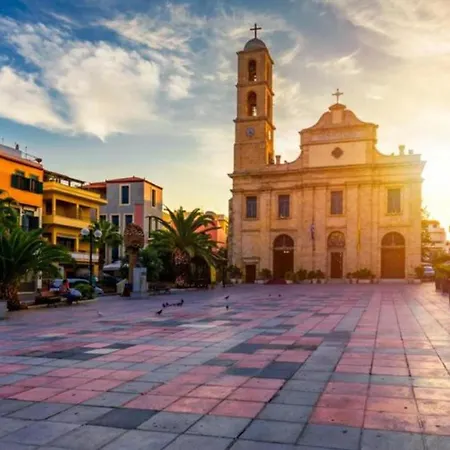 - Sleeps 4 & Free Parking Chania (Crete)