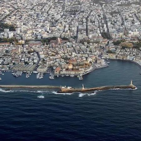 Апартаменты - Sleeps 4 & Free Parking Ханья