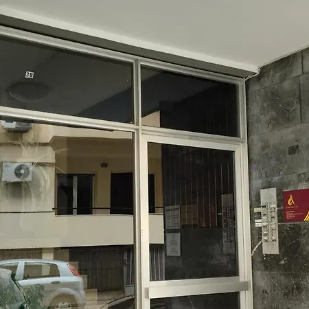 - Sleeps 4 & Free Parking *