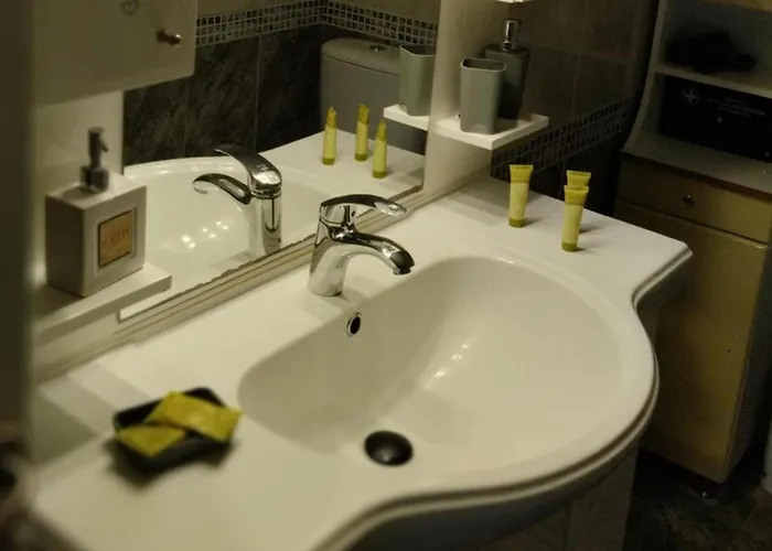 Διαμέρισμα - Sleeps 4 & Free Parking *