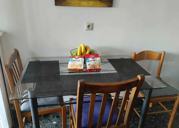 - Sleeps 4 & Free Parking Χανιά