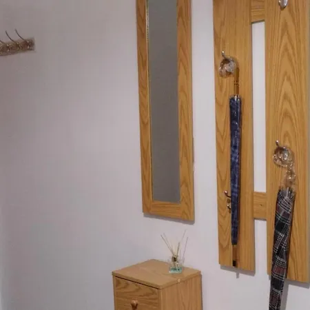 - Sleeps 4 & Free Parking Lägenhet *