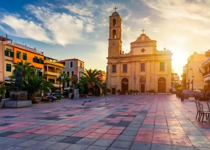 - Sleeps 4 & Free Parking La Canea